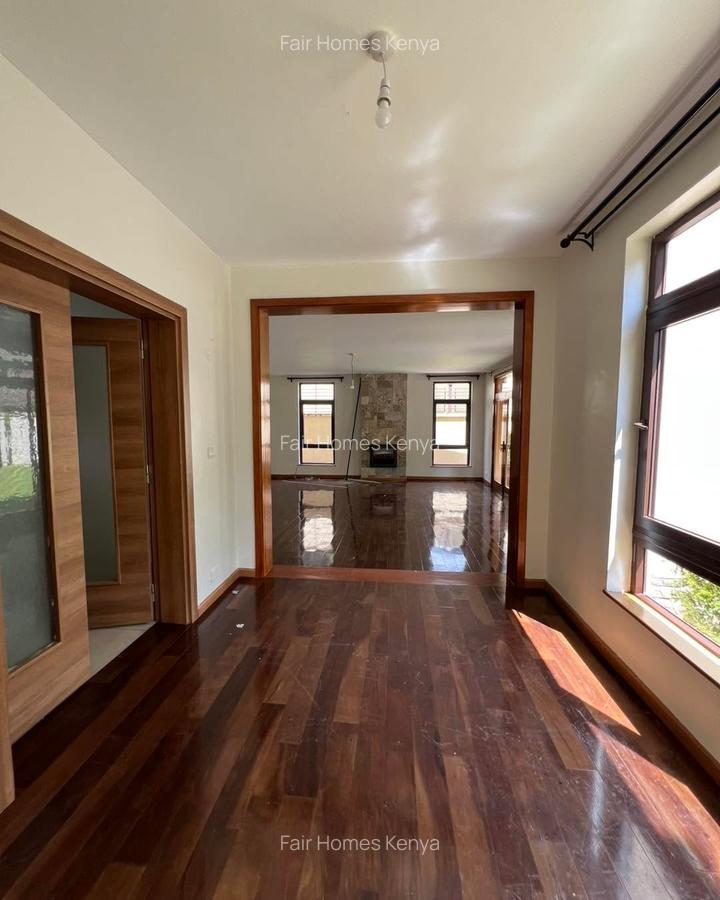 5 Bed Townhouse with En Suite at Chalbi Drive - 10