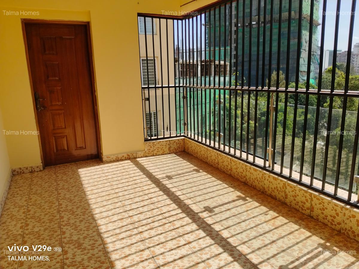 3 Bed Apartment with En Suite at 4Th Parklands - 17