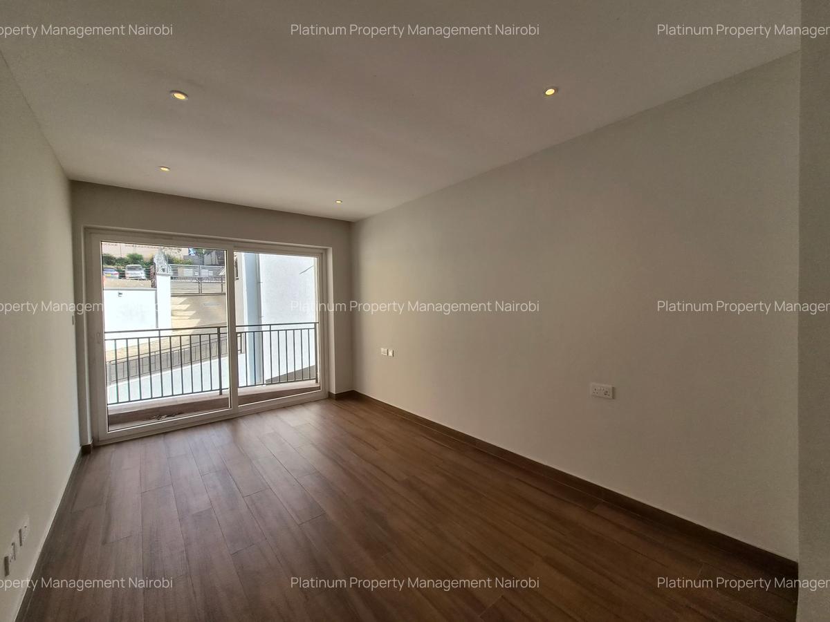 5 Bed Apartment with En Suite at General Mathenge Drive - 10