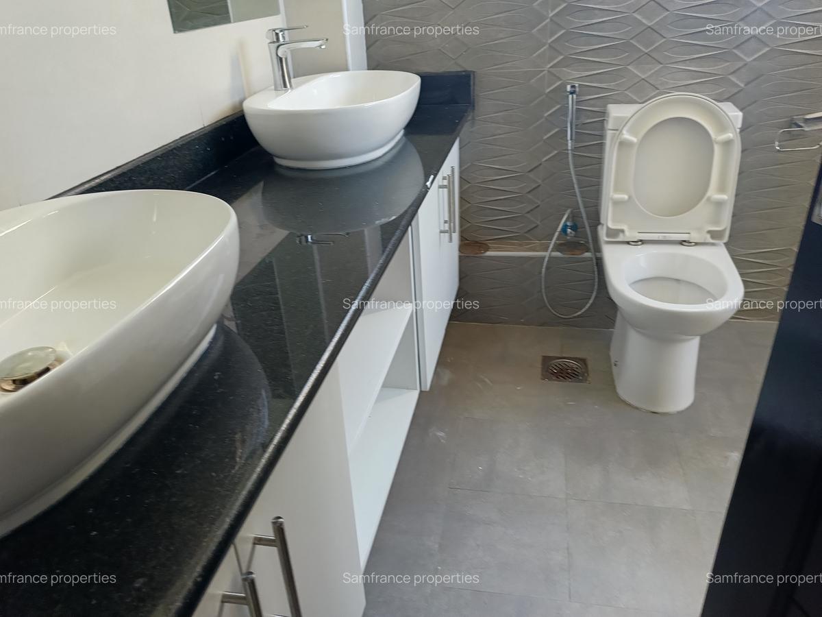 Serviced 4 Bed Apartment with En Suite at Bungalow Road - 5