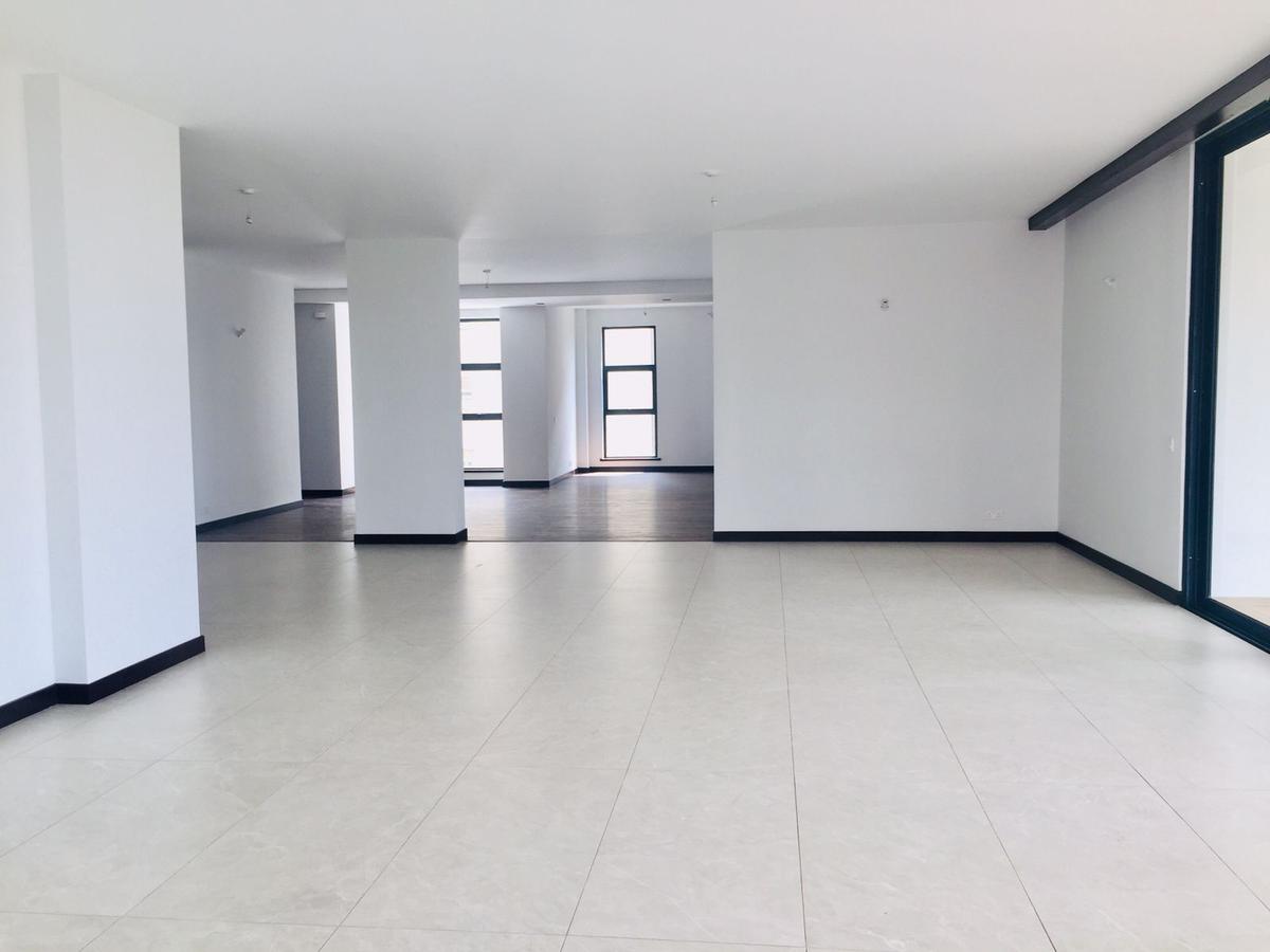 5 Bed Apartment with En Suite in Westlands Area - 12