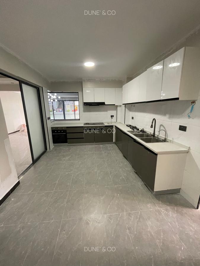 3 Bed Apartment with En Suite in Lavington - 9