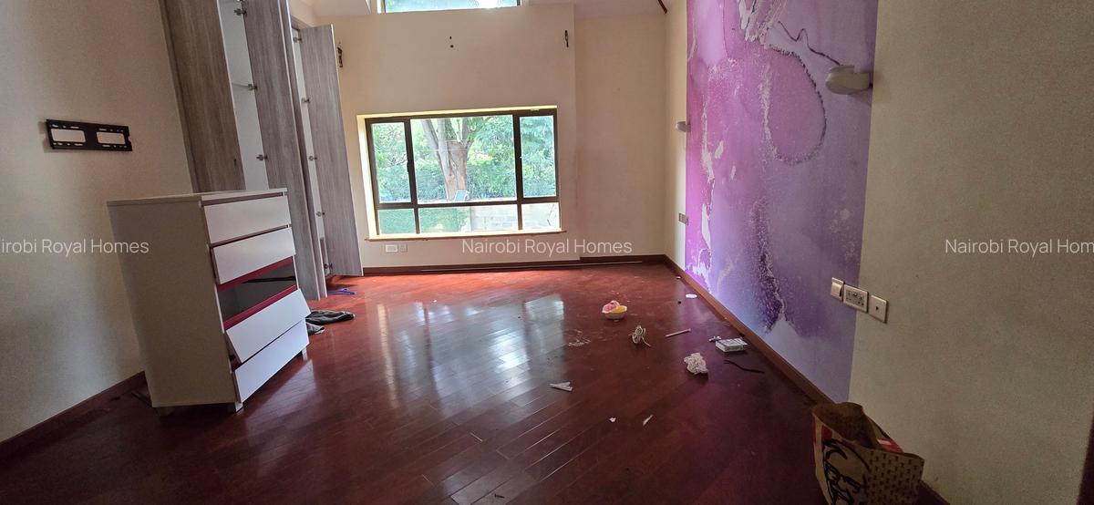 5 Bed Townhouse with En Suite at Convent Drive - 17