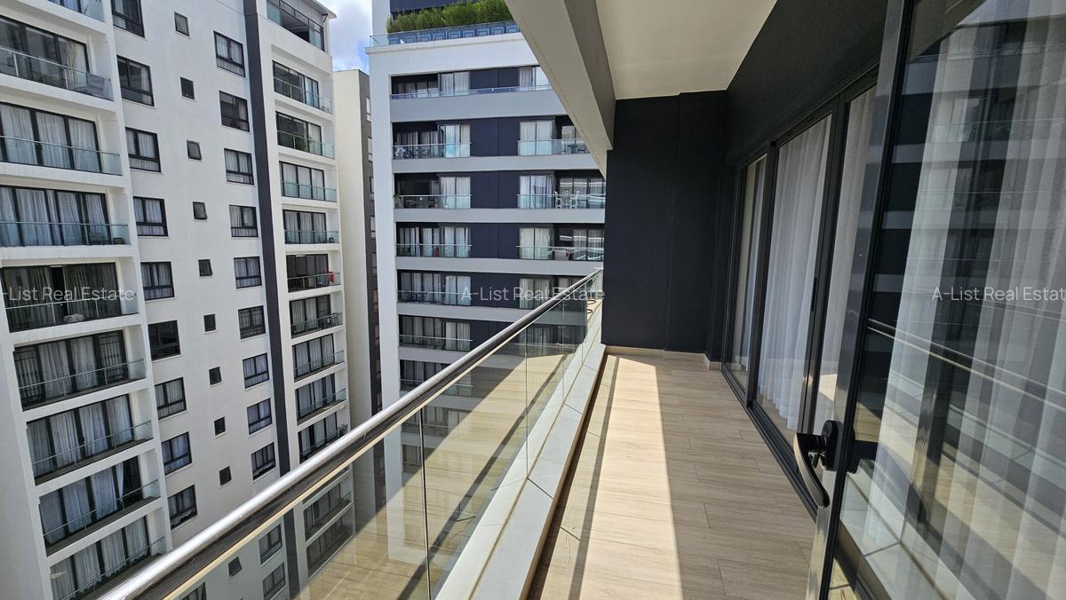 2 Bed Apartment with En Suite at Riverside - 13