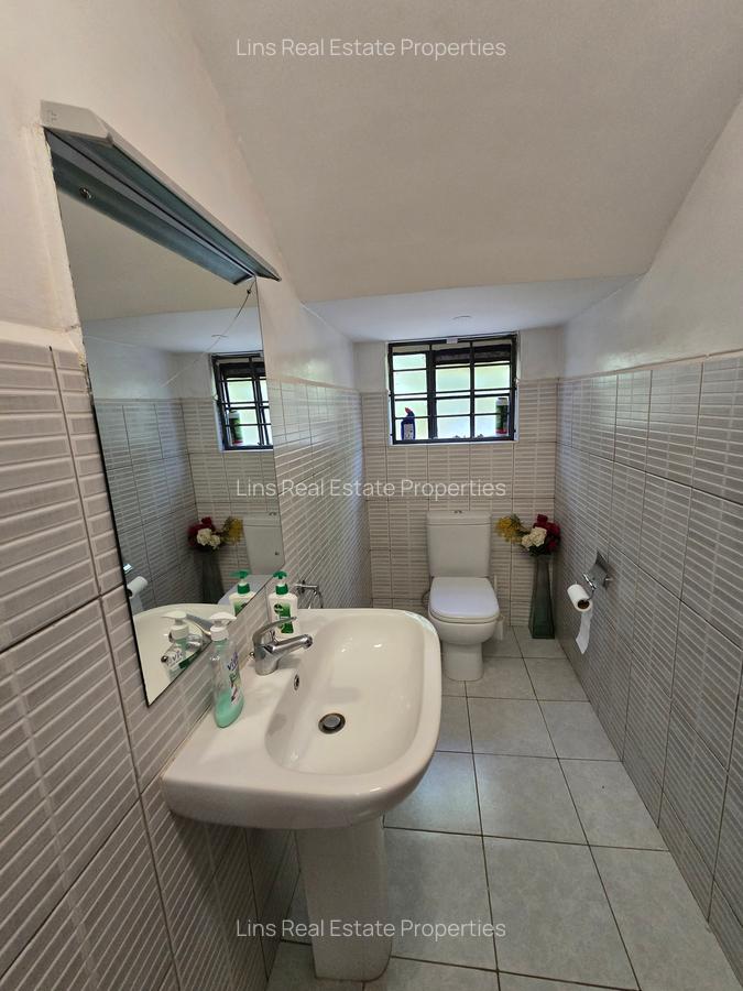 4 Bed Townhouse with En Suite in Kitisuru - 14