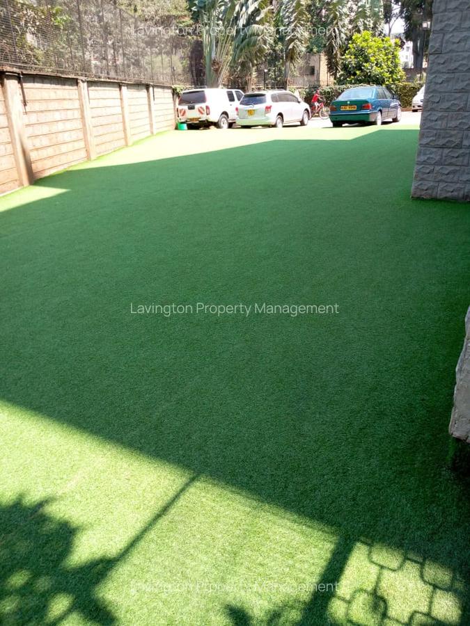 3 Bed Apartment with En Suite at Lavington - 18