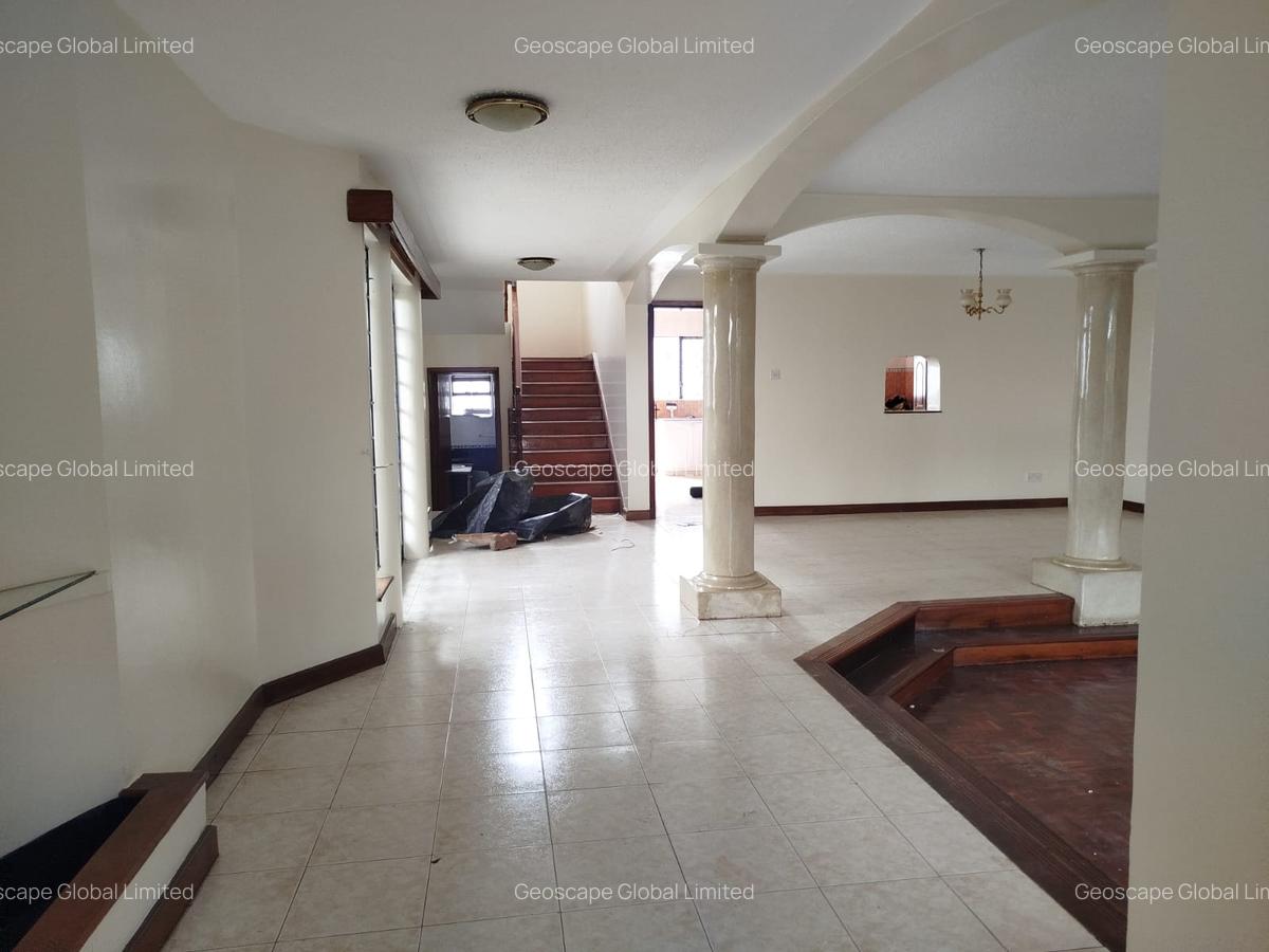 5 Bed House with En Suite in Spring Valley - 7