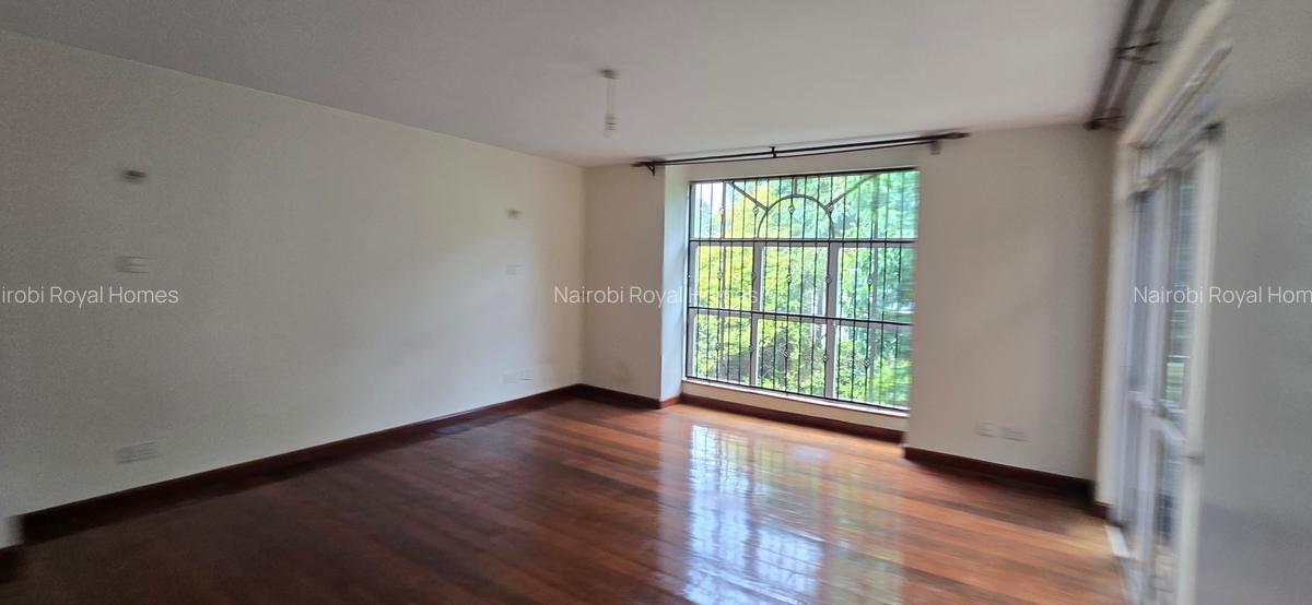 5 Bed Townhouse with En Suite at Brookside Drive - 13