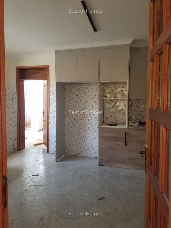 5 Bed Apartment with En Suite in Lavington - 12