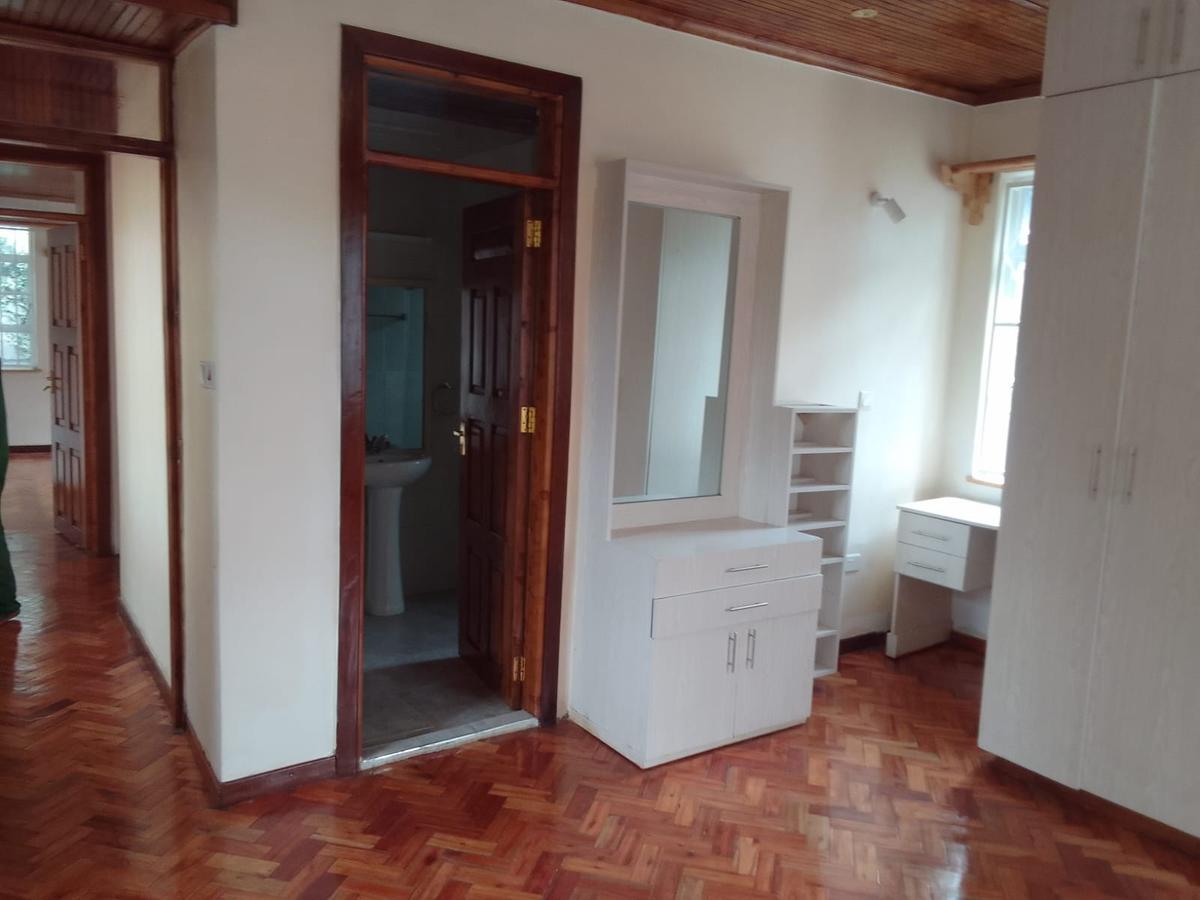 4 Bed Townhouse with En Suite in Westlands Area - 1