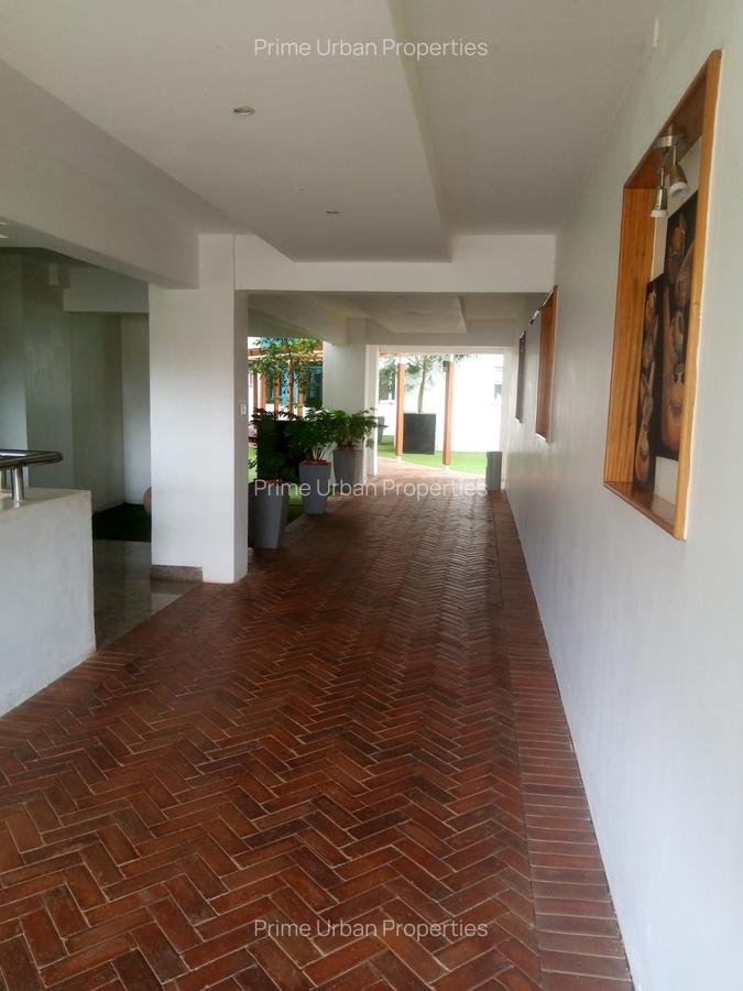 2 Bed Apartment with En Suite in Westlands Area - 6