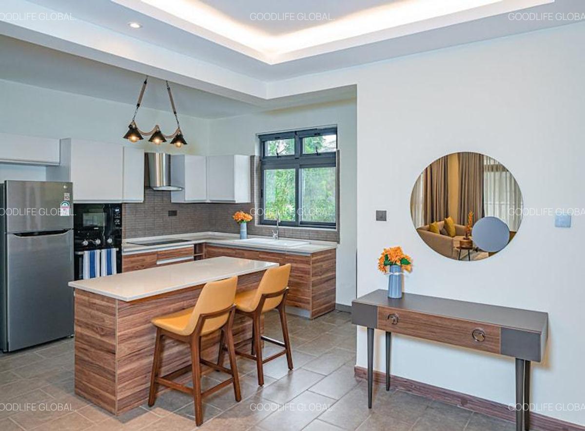 Serviced 2 Bed Apartment with En Suite at Spring Valley - 2