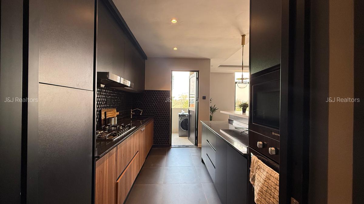 Furnished 2 Bed Apartment with En Suite in Brookside - 8