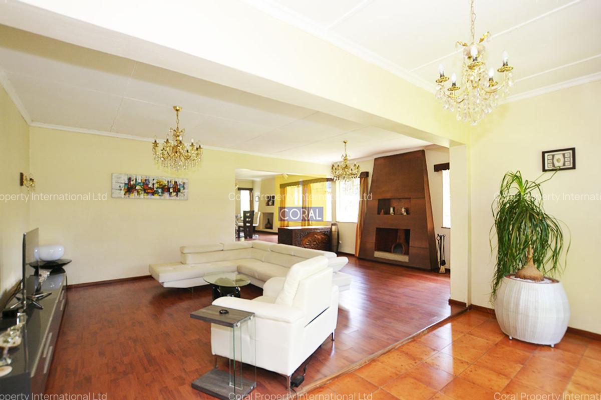 4 Bed House in Lavington - 3