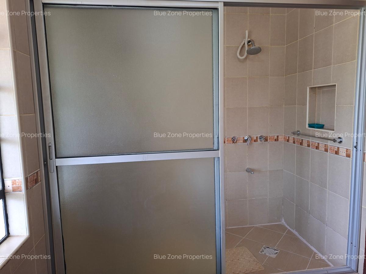 5 Bed Townhouse with En Suite at Off Runda Rd - 11