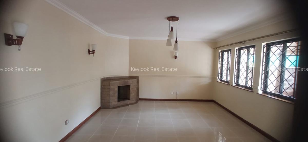 4 Bed Townhouse with En Suite at Lavington Green - 2