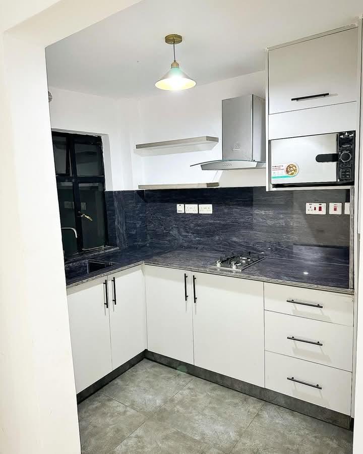 Serviced 1 Bed Apartment with En Suite at Safari Park - 7