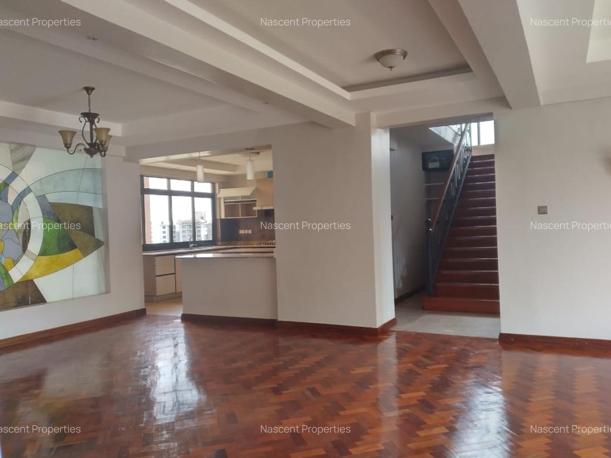 3 Bed Apartment with En Suite in Riverside - 15