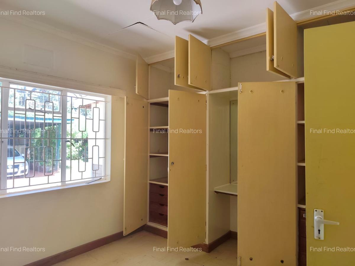 4 Bed House with Garden in Runda - 10