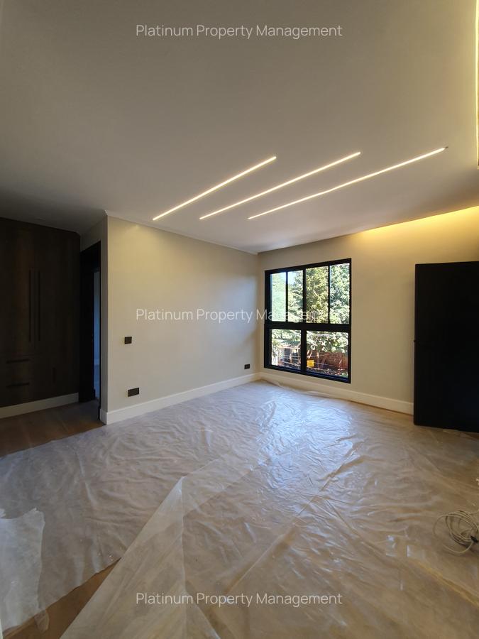 3 Bed House with En Suite at United Nations Avenue - 15