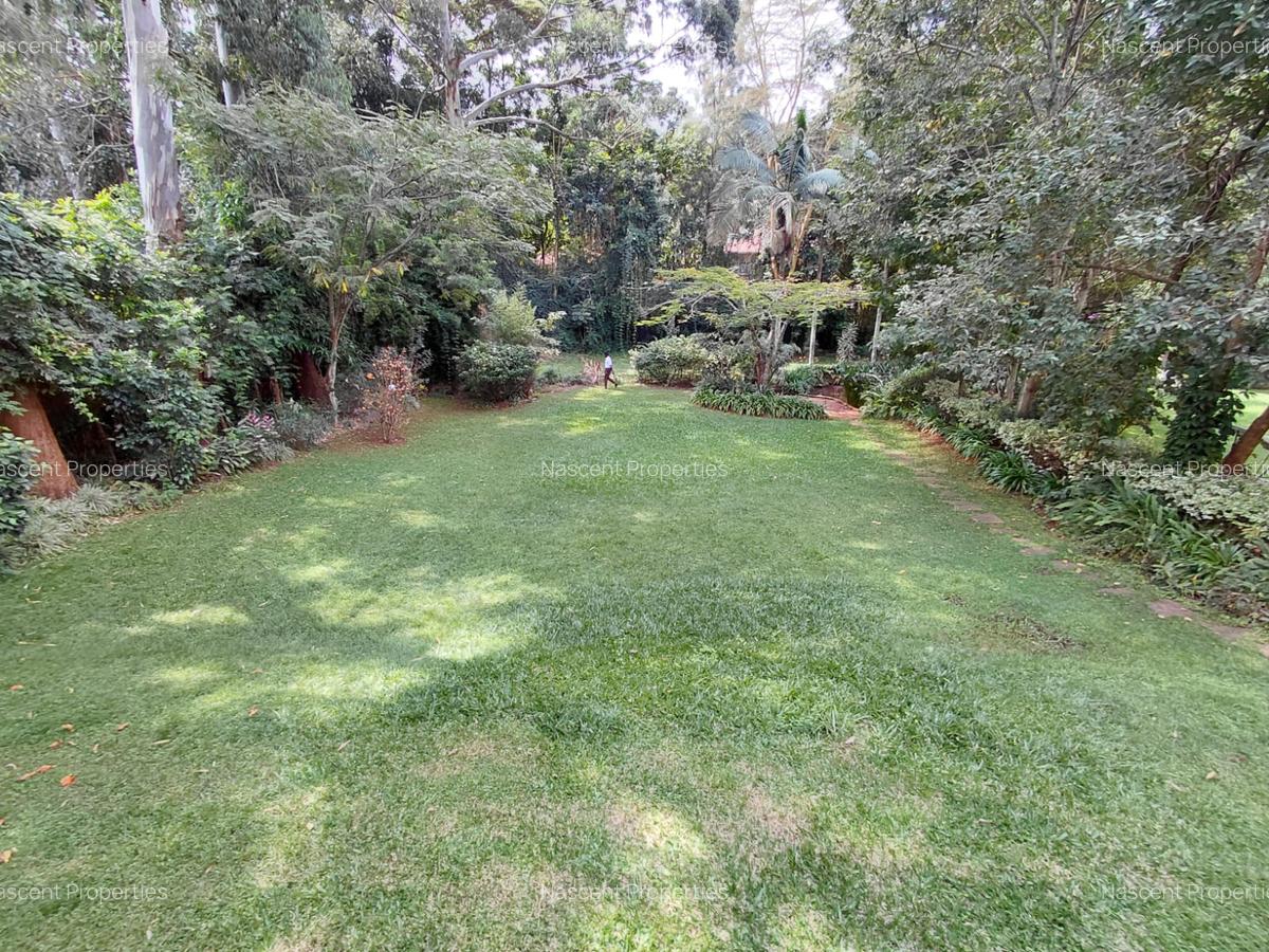 6 Bed House with En Suite in Nyari - 2