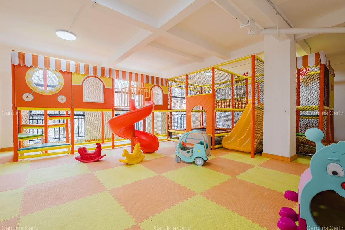 Serviced 2 Bed Apartment with En Suite at Sports Rd - 3