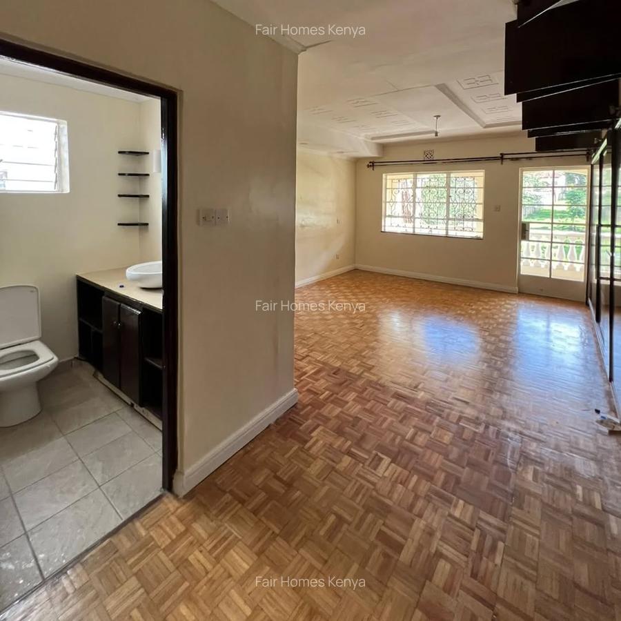 5 Bed Townhouse with En Suite at Mbaazi Road - 6