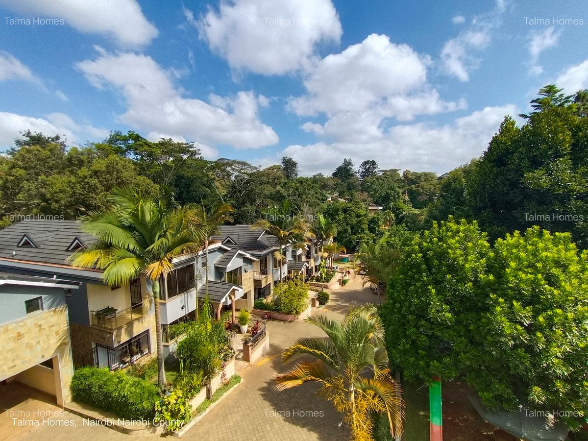 5 Bed Townhouse with En Suite at Westlands - 4