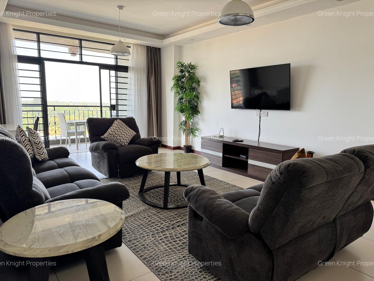 Serviced 3 Bed Apartment with En Suite in Westlands Area - 5