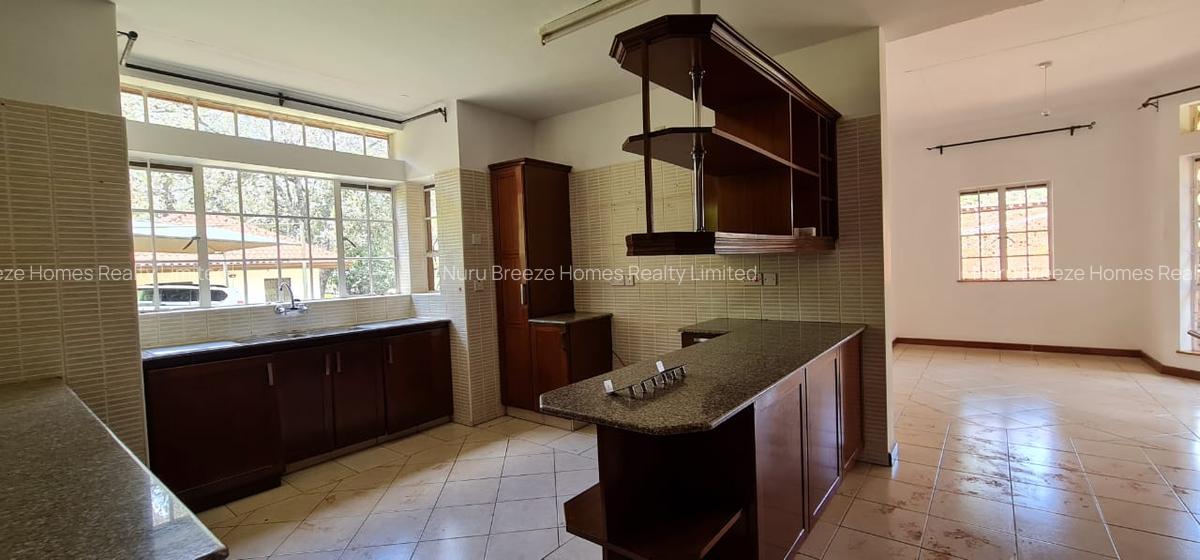 5 Bed Townhouse with En Suite in Rosslyn - 20