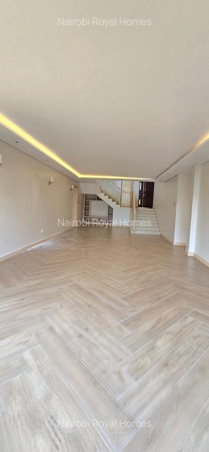 5 Bed Townhouse with En Suite at Lavington Green - 3