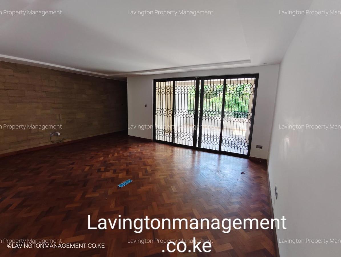 5 Bed Townhouse with En Suite at Lavington Green - 11
