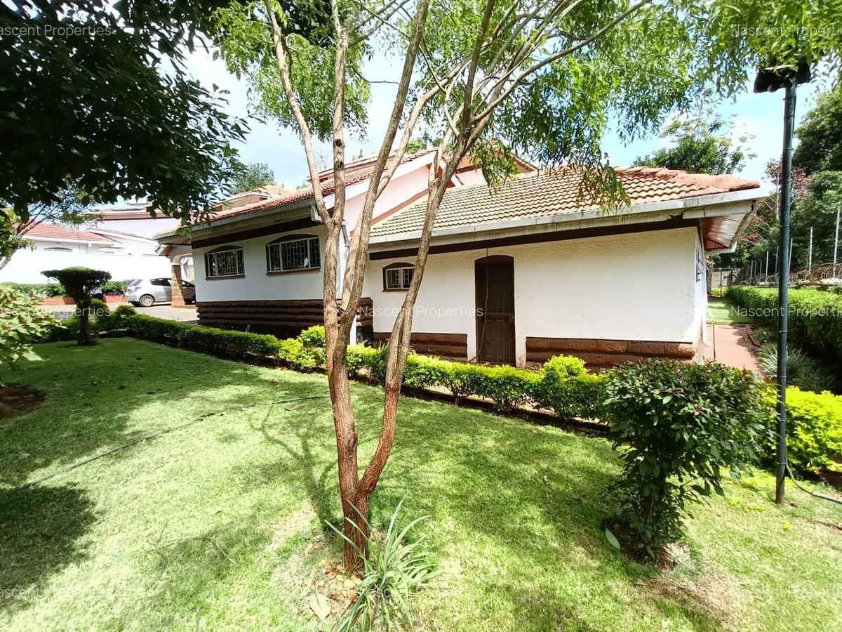 5 Bed House with En Suite in Rosslyn - 18