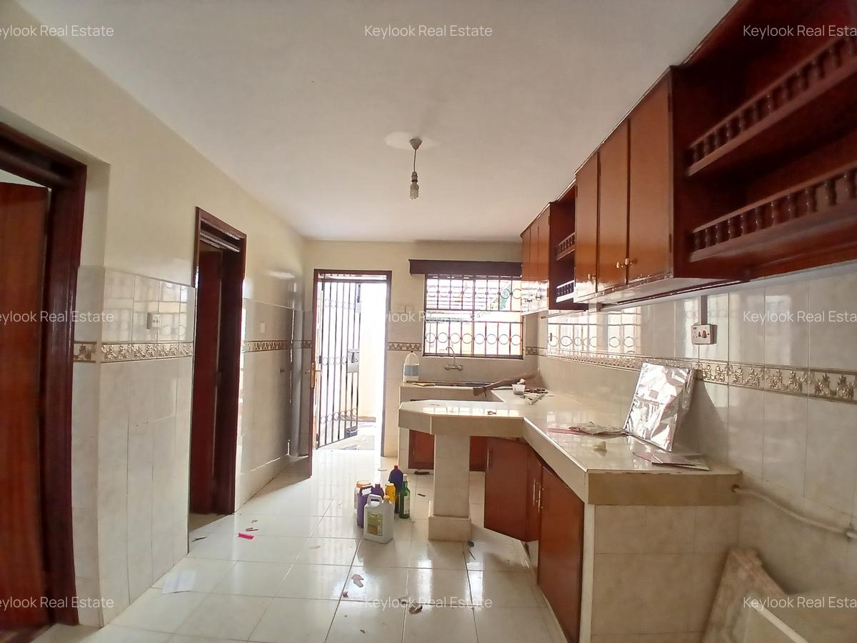 4 Bed Townhouse with En Suite at Lavington Green - 19