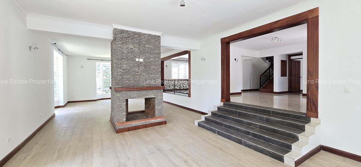 5 Bed House with En Suite in Rosslyn - 14