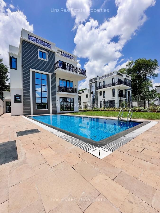 5 Bed Townhouse with En Suite in Lavington - 1