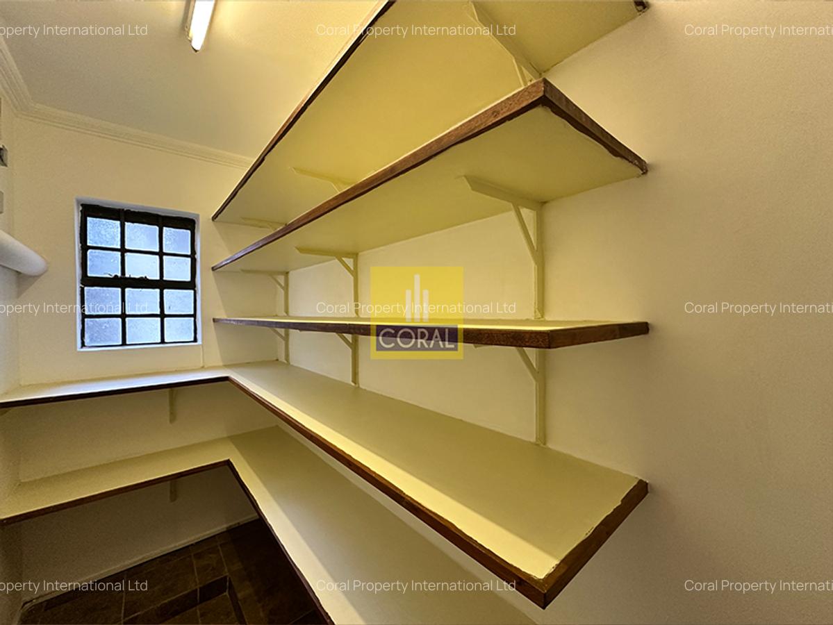 4 Bed Townhouse in Westlands Area - 17