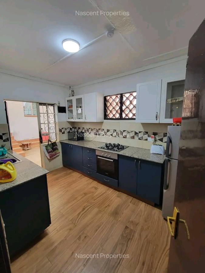 4 Bed House with En Suite in Loresho - 5
