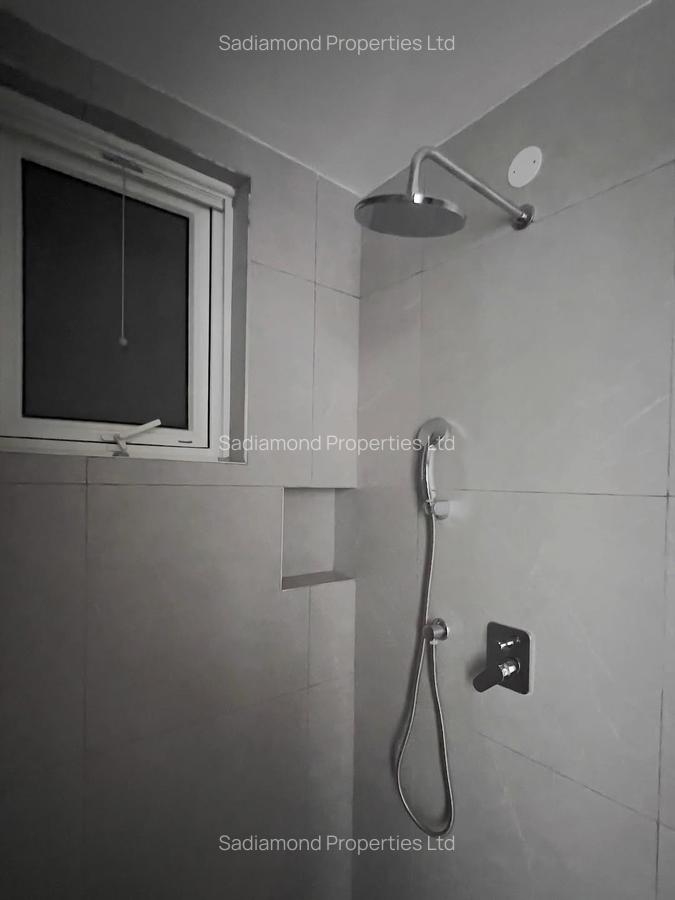 2 Bed Apartment with En Suite in General Mathenge - 9