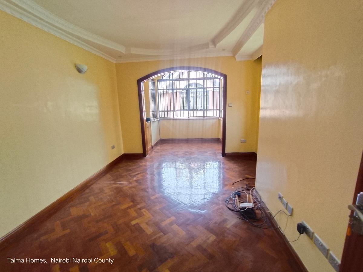 4 Bed Townhouse with En Suite at Muthangari Road - 12