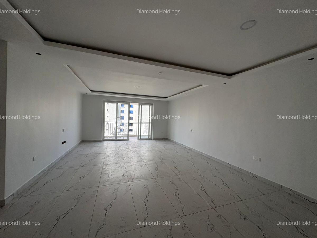 3 Bed Apartment with En Suite at Parklands - 16