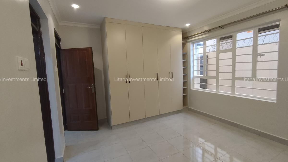 3 Bed House with En Suite in Kamakis - 7