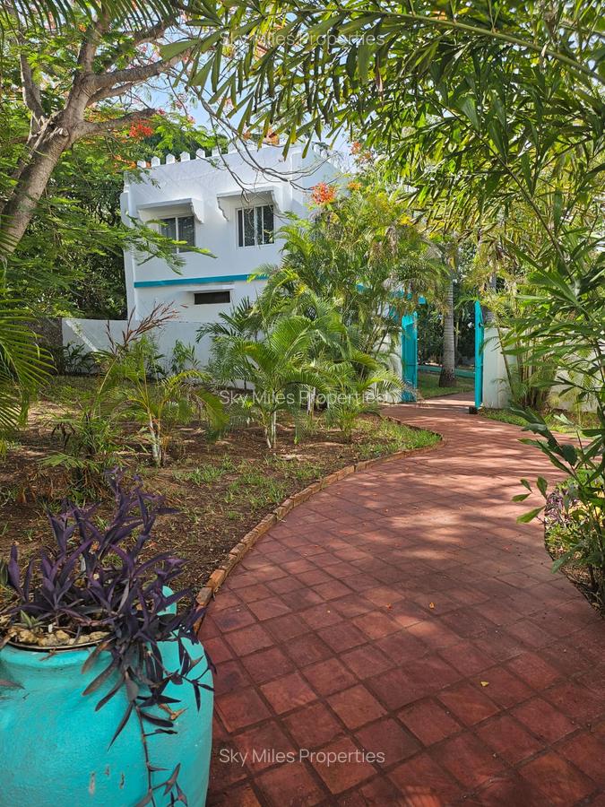 7 Bed Villa with En Suite at Mtwapa Creekside - 3