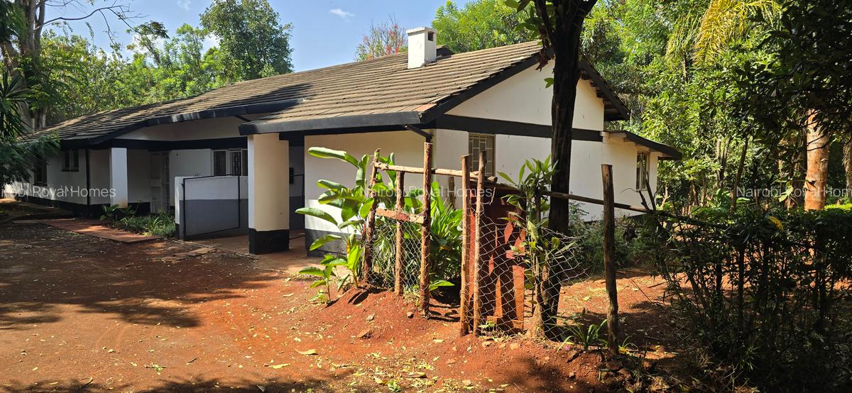 4 Bed House with En Suite at Loresho Crescent - 10