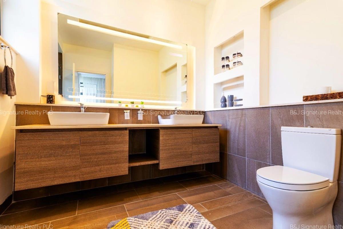 3 Bed Apartment with En Suite in Riverside - 9