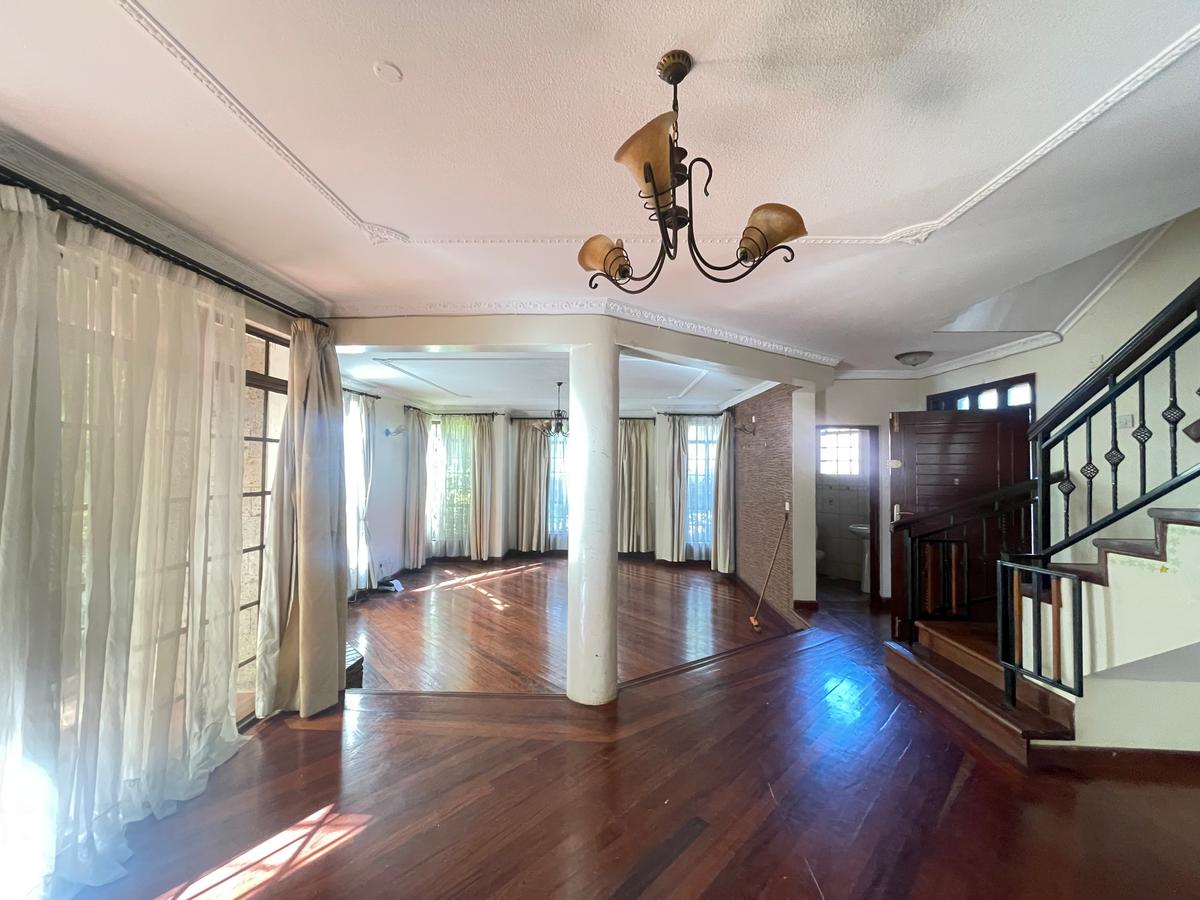 5 Bed Townhouse with En Suite in Lavington - 5