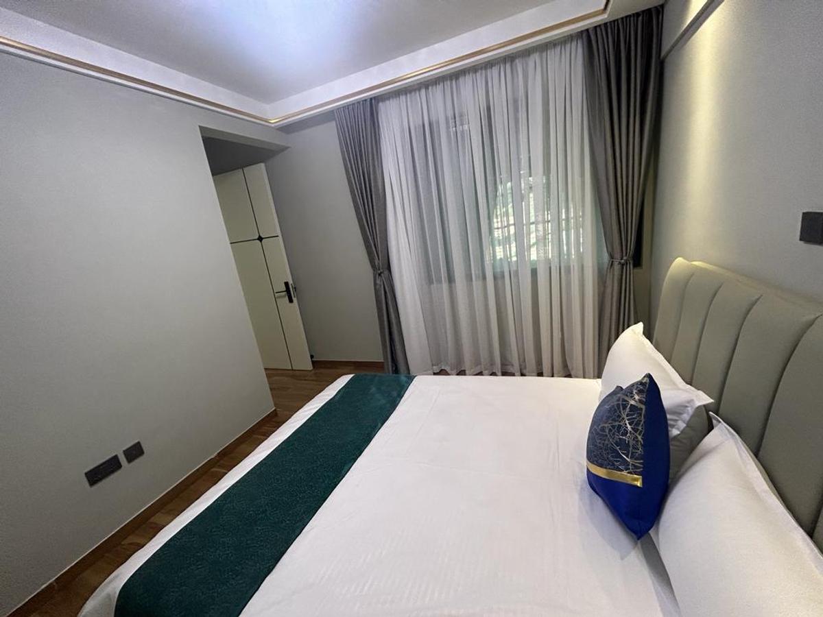 Furnished 2 Bed Apartment with En Suite at Padmore Road - 16