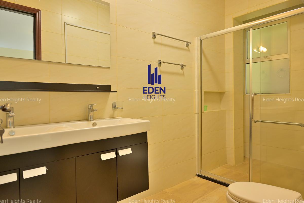 3 Bed Apartment with En Suite in Westlands Area - 15