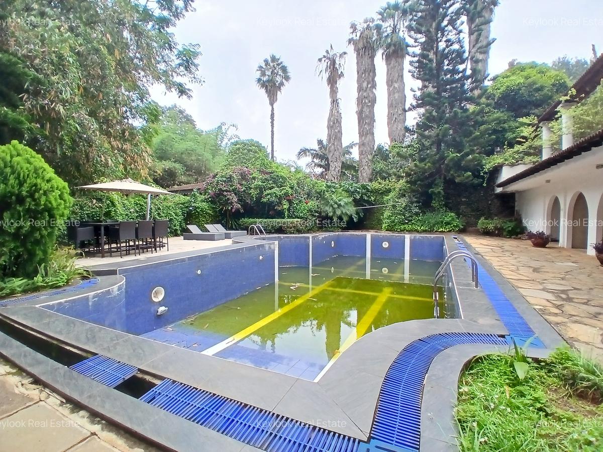 4 Bed Townhouse with En Suite at Riverside Drive - 3