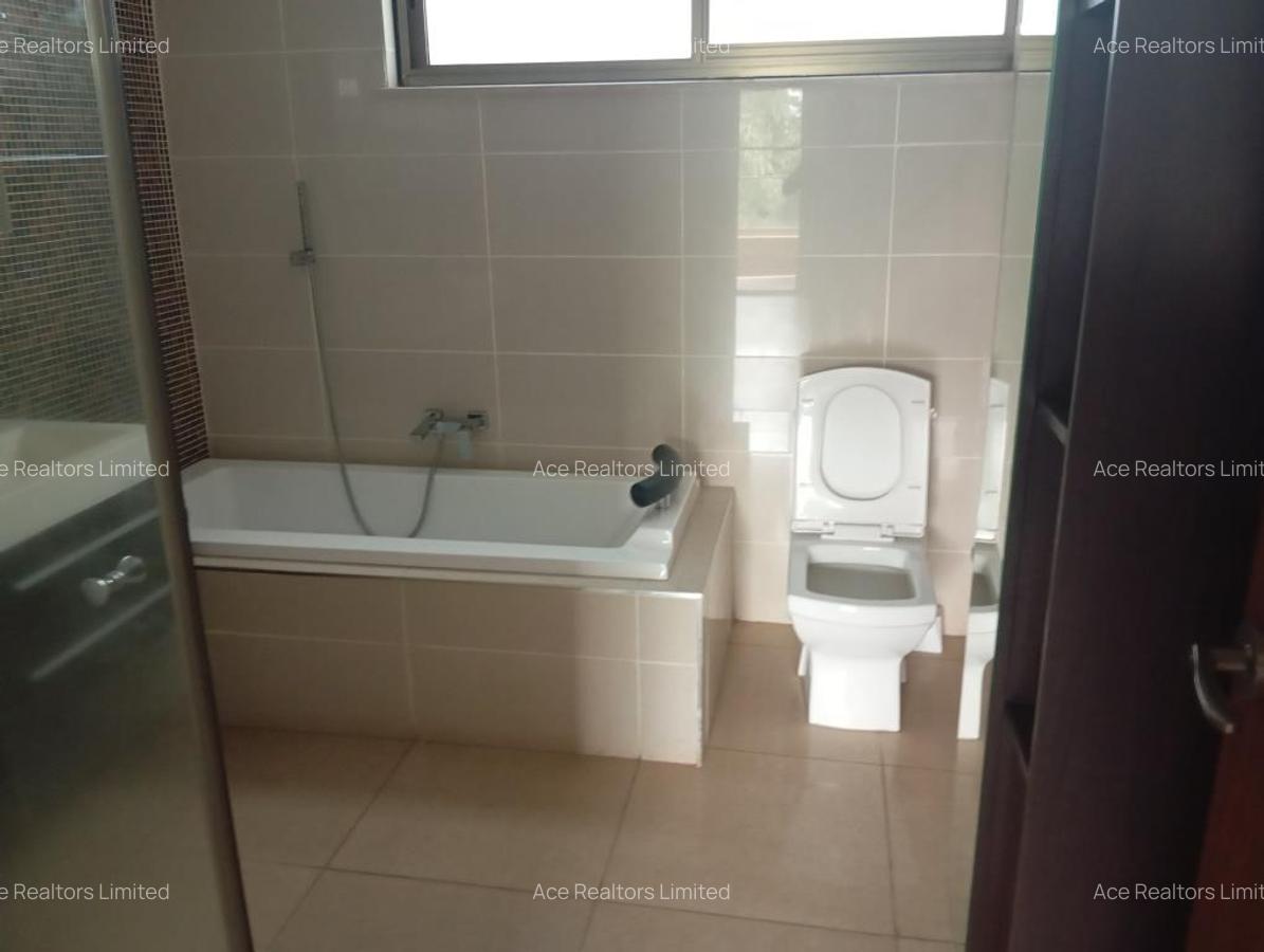 3 Bed Apartment with En Suite at 6Th Parklands - 11